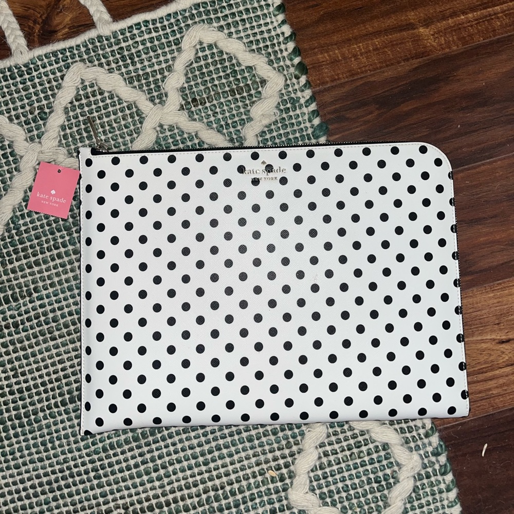 Brand New Kate Spade Laptop Electronic Sleeve Case Polka Dot